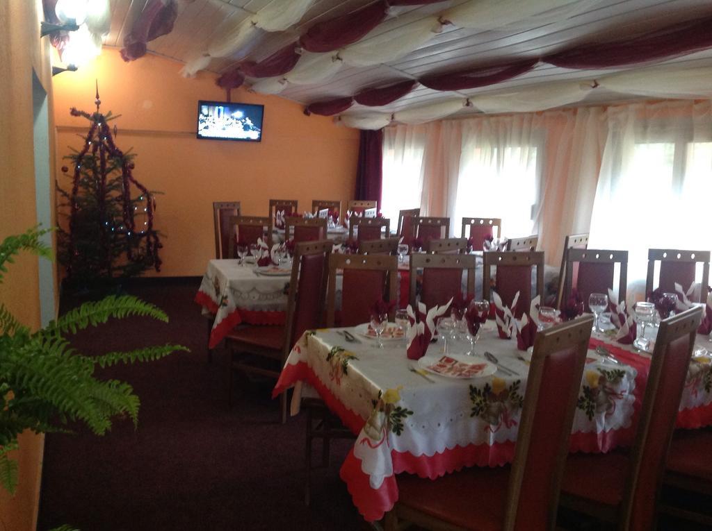 Hotel Panoramic Moneasa Room photo